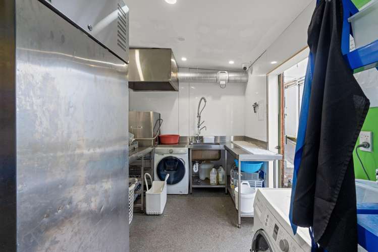 1 Waimea Road Waikanae Beach_11