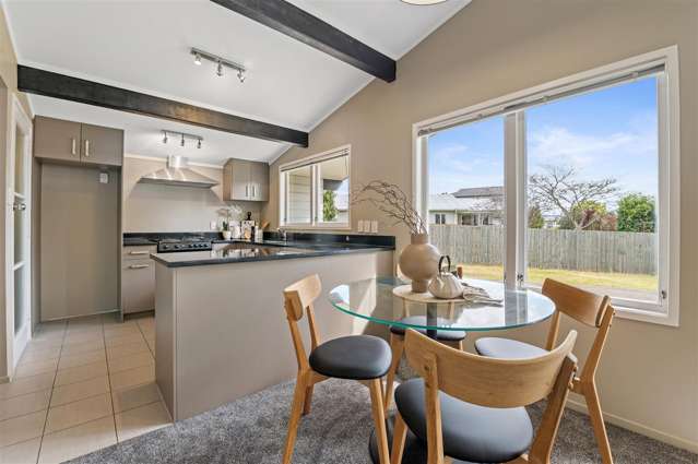 11 Thackeray Place Owhata_4