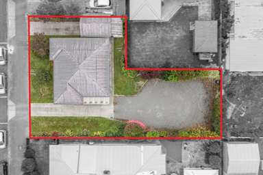 305 King Street South_1
