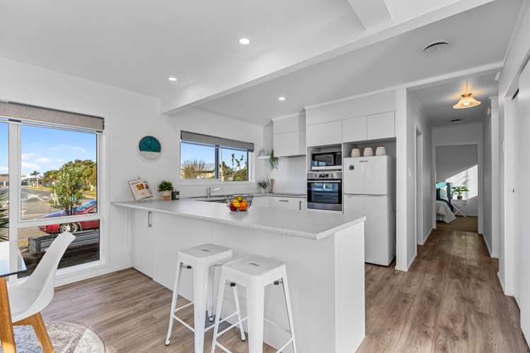7a Seaspray Drive Mount Maunganui_11