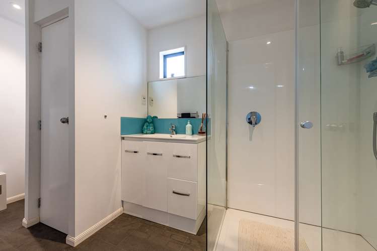 54 Woodhouse Avenue Karori_15