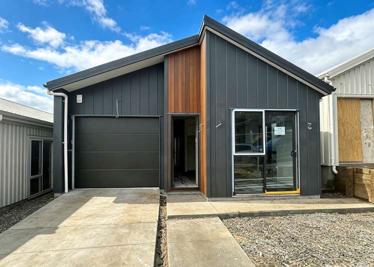 8 Kopu Road_0