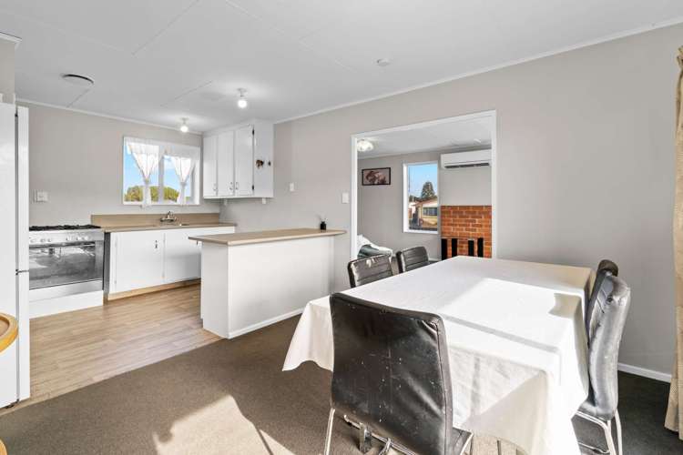 93 Dunbeath Crescent Kew_8