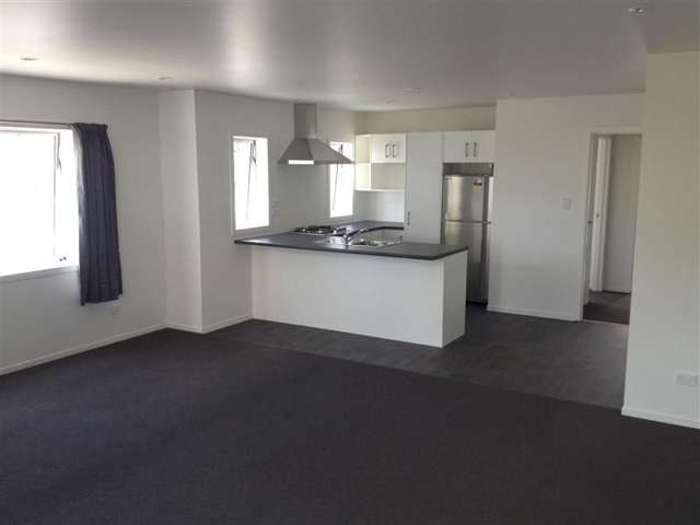 2/60 Wellington Street Hamilton East_1