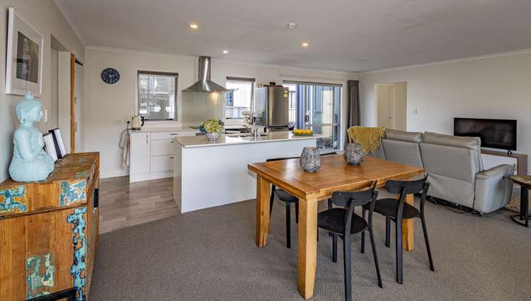 6 Wineberry Lane Ohakune_11