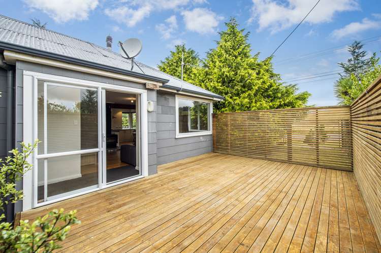 5702 West Coast Road Springfield_18