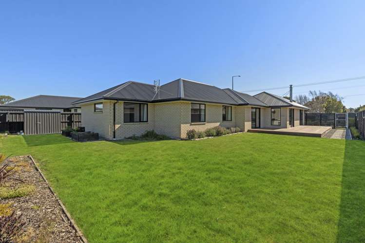 577 Birchs Road_1