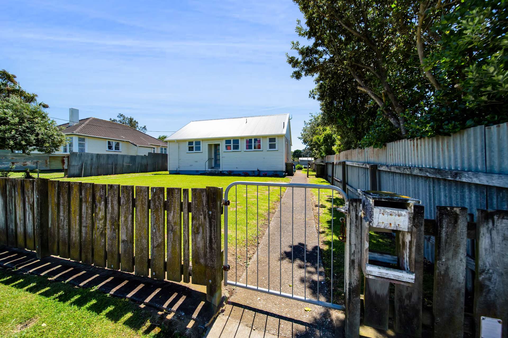 182 Egmont Street Patea_0