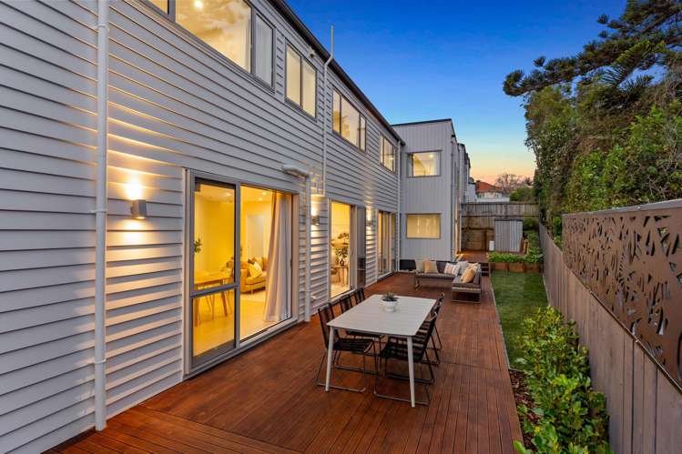 10b Rutherford Terrace Meadowbank_14