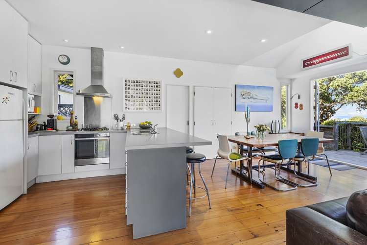 16 Beach Street Island Bay_5