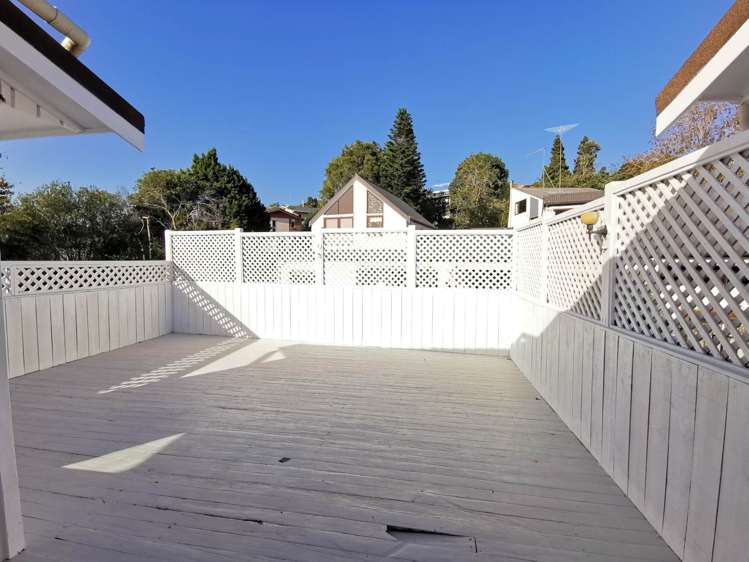 6 Elmira Place Browns Bay_13