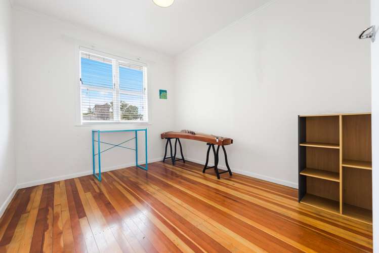 1/12 Tonkin Drive Sunnynook_13