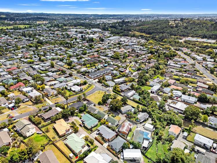 16b Roick Parade Glen Eden_24