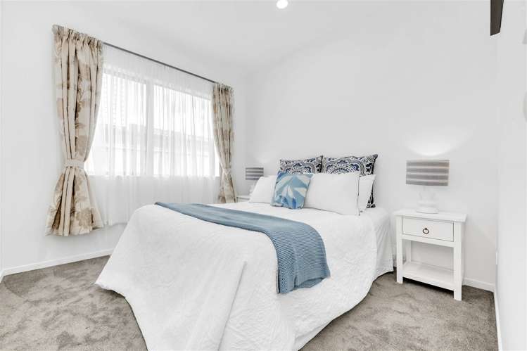 8 Repehina Road Flat Bush_17