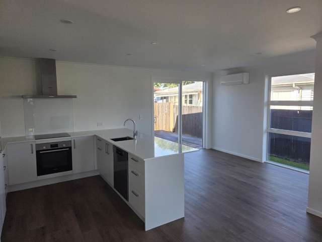 1/70 Thompson Street Leamington_3