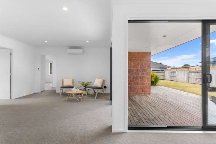 20 Kowi Lakes Drive One Tree Point_16