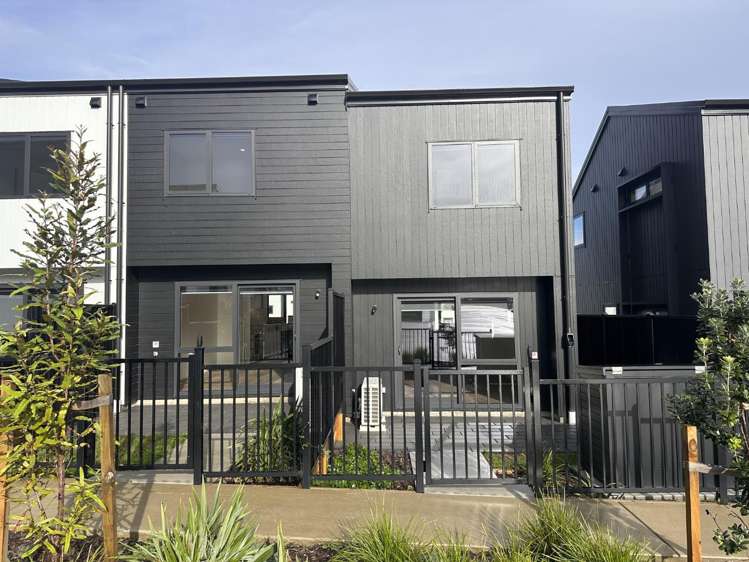 2/4 Firebrick Way Hobsonville_22