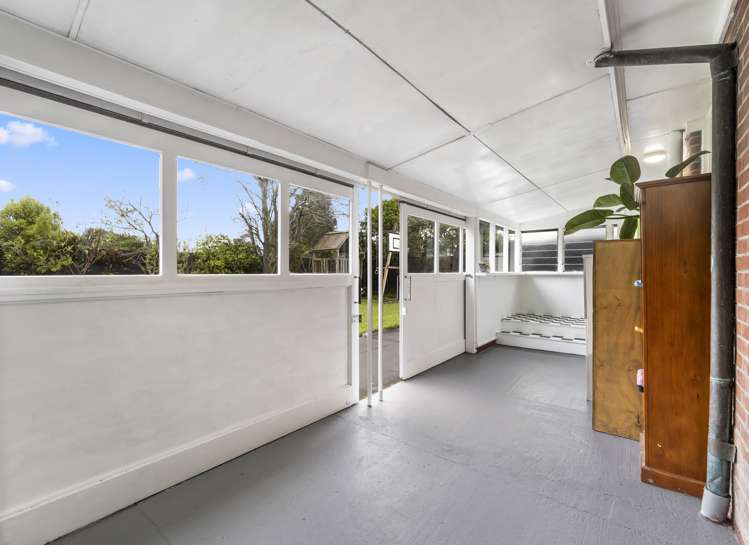 36 Yeovil Road Te Atatu Peninsula_19