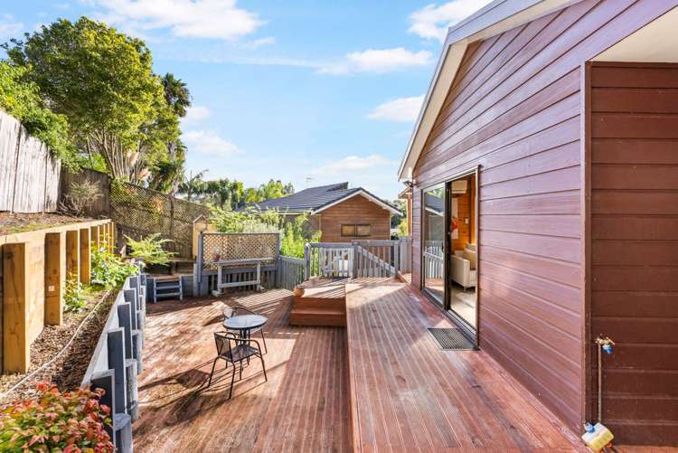 2/30 Charles Dickens Drive Mellons Bay_18