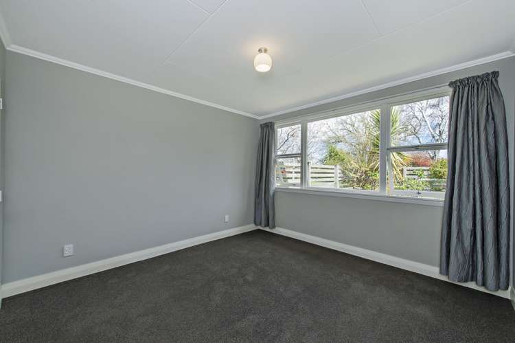 29 Sarsfield Street Southbridge_8