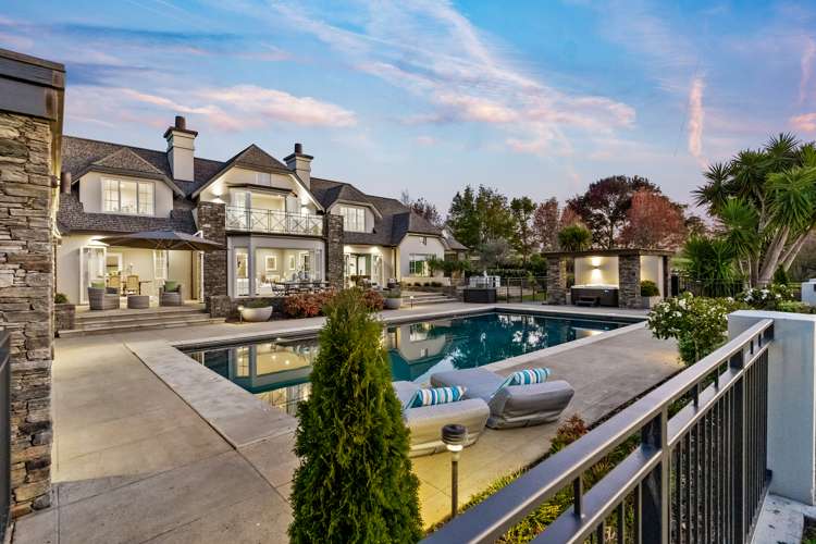 38 Porterfield Road Whitford_25