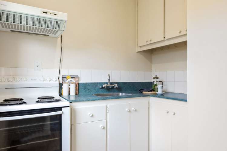 2/4 Jordan Street Sydenham_5