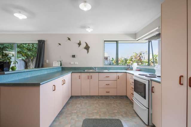 2/75 Mclauchlan Street Springlands_4