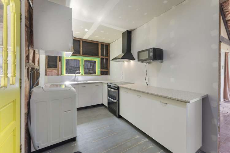 84 Wyndham Road Pinehaven_5