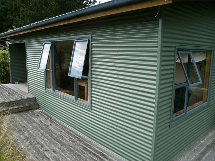 6 Dewe Road Catlins Surrounds_12