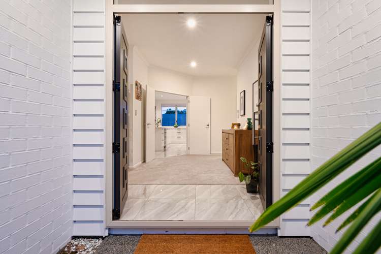 5 Hawkdun Drive Flat Bush_23