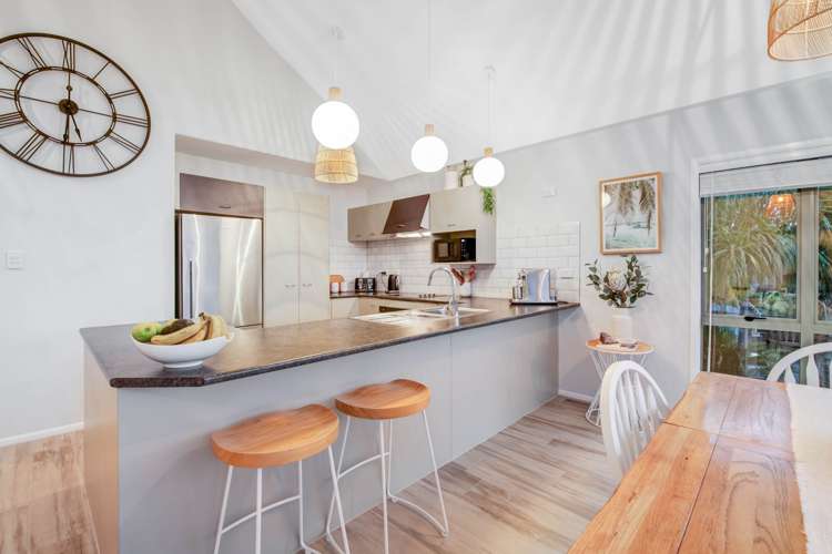 17 Fingal Way Gulf Harbour_9