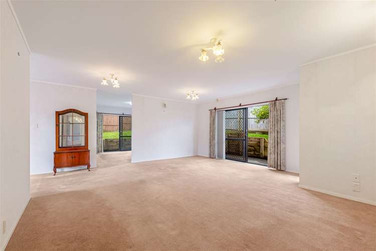 31 Petrel Place Massey_6