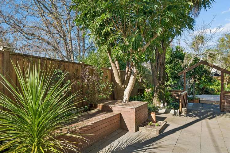 5 Allenby Avenue Devonport_29