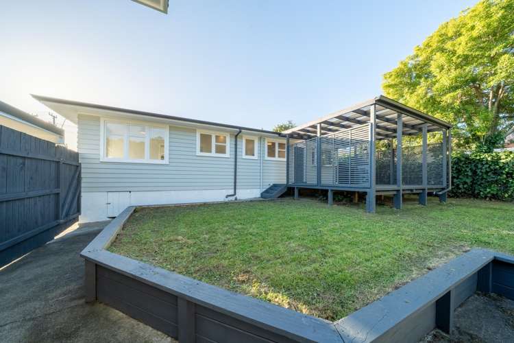 670 Main Road North Te Marua_21