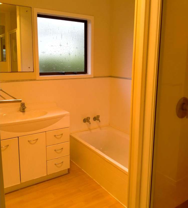 1/109 Abbotts Way Remuera_4