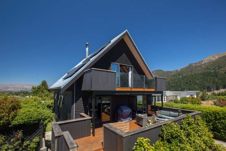 49 Parry Crescent Lake Hawea_19