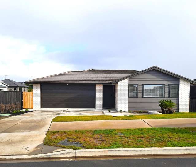 5 OMAHURU ROAD "KAHAWAI POINT" Glenbrook_2