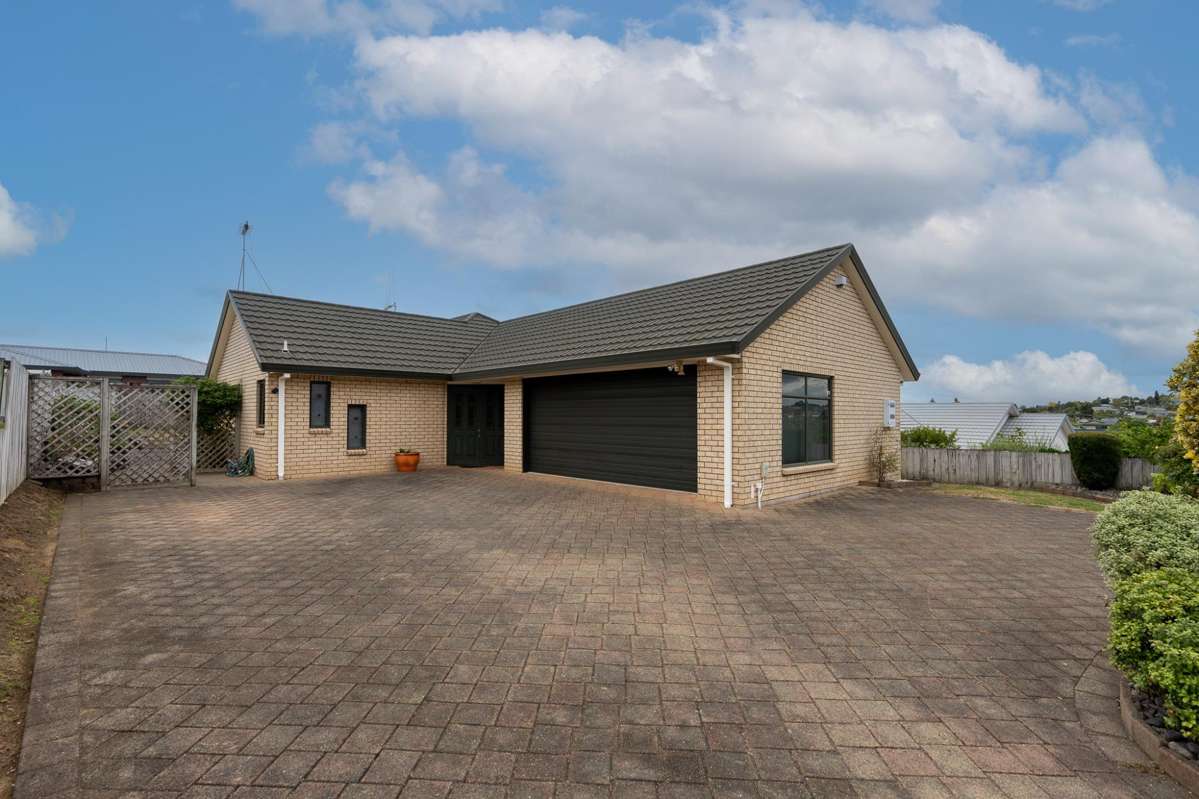 22 Hollinger Place_0