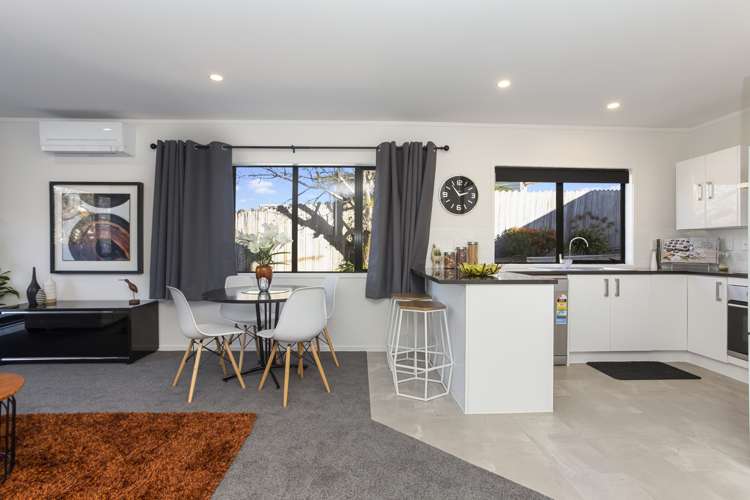 3/20 Gossamer Drive Pakuranga Heights_10