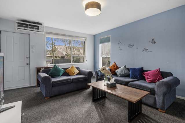 2/125 Geraldine Street Edgeware_2