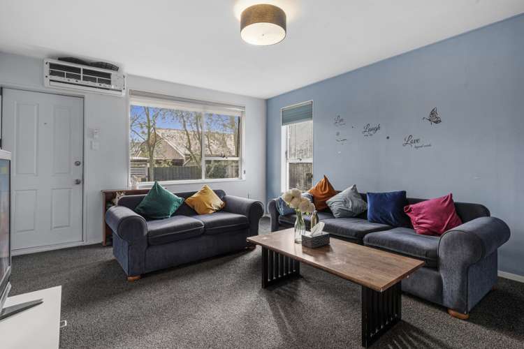 2/125 Geraldine Street Edgeware_2