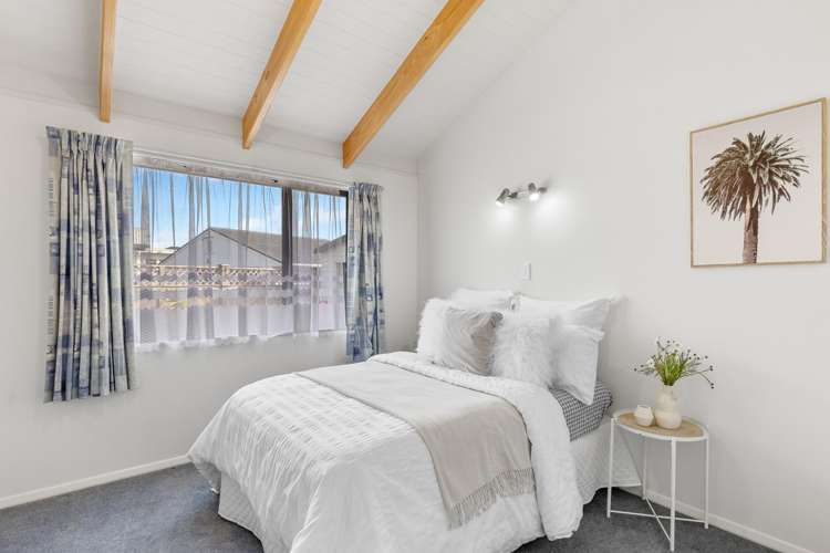 115b Bartholomew Road Levin_4