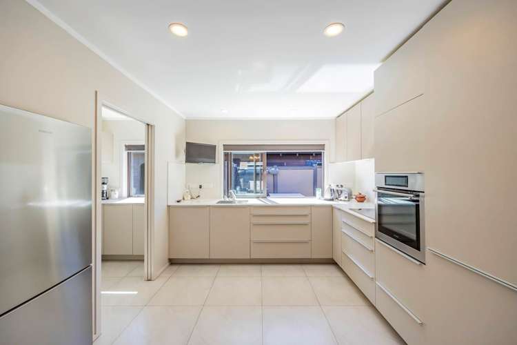 2/10 Ngaio Street Takapuna_6