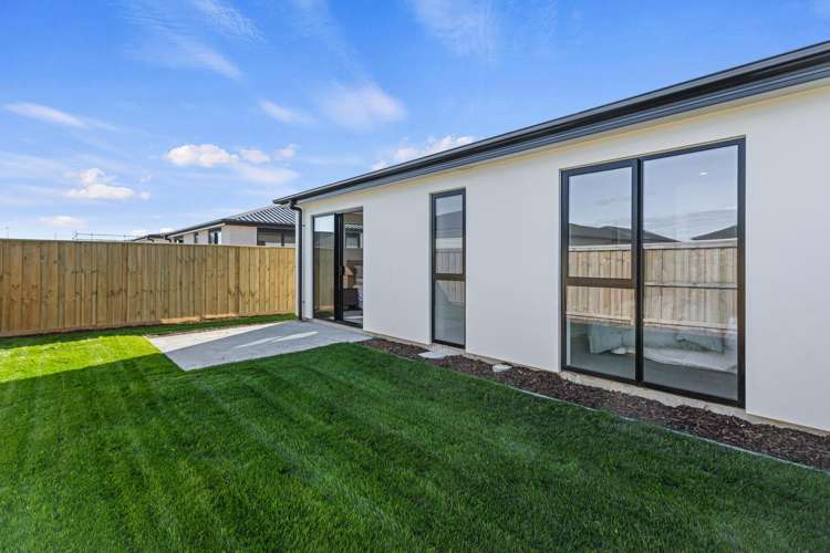 46 Benashet Drive Lincoln_18