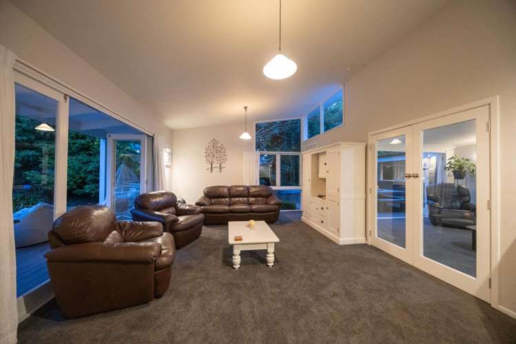 24 Moerangi Street West End_15