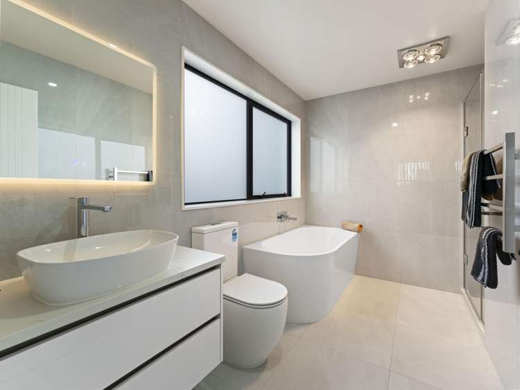 74 Michael Bosher Way Flat Bush_10