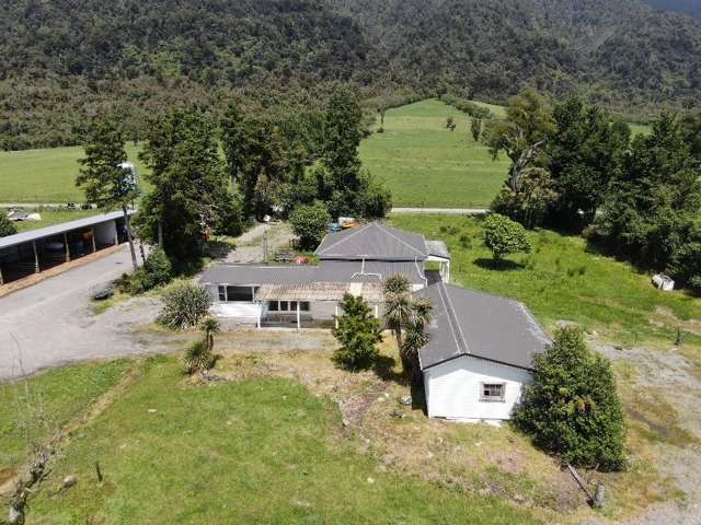 2778 Whataroa Highway Whataroa_2