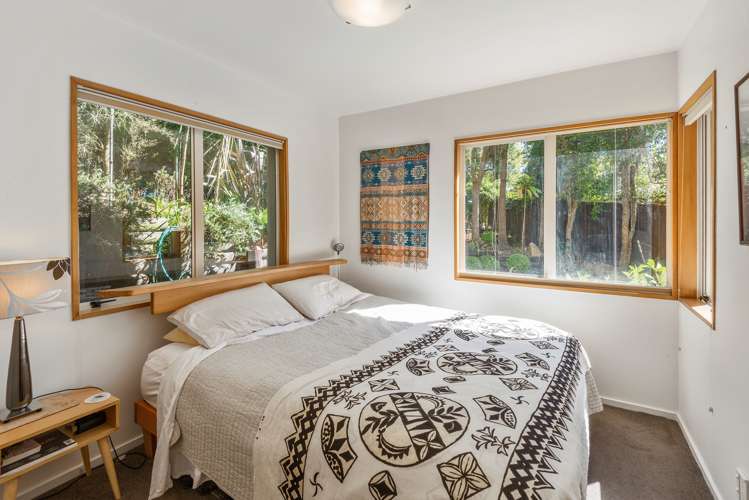 2/127 Moncks Spur Road Redcliffs_6