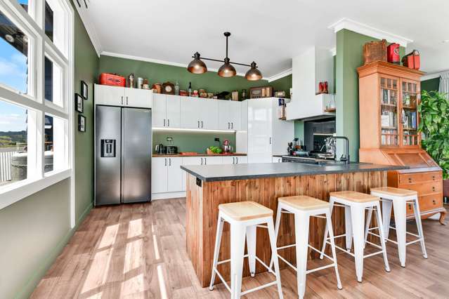 4 Forlong Rise Helensville_3
