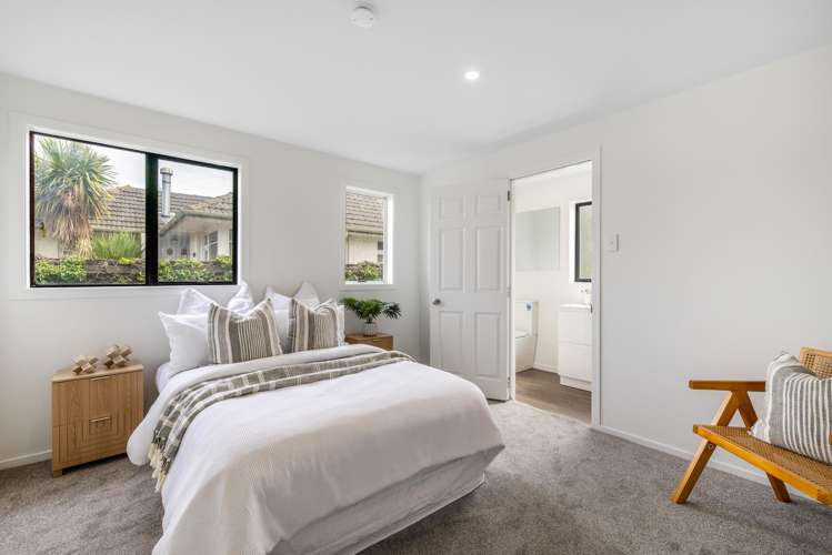 1/207 Main North Road Redwood_11